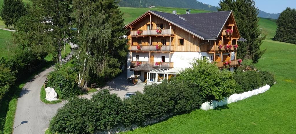 Appartments Helvetia Villabassa Exterior foto